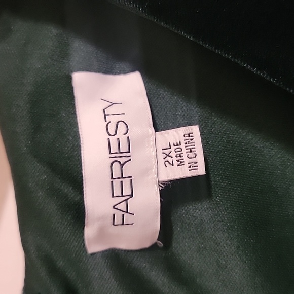 Velvet plus sized dress 2xl - Picture 6 of 6